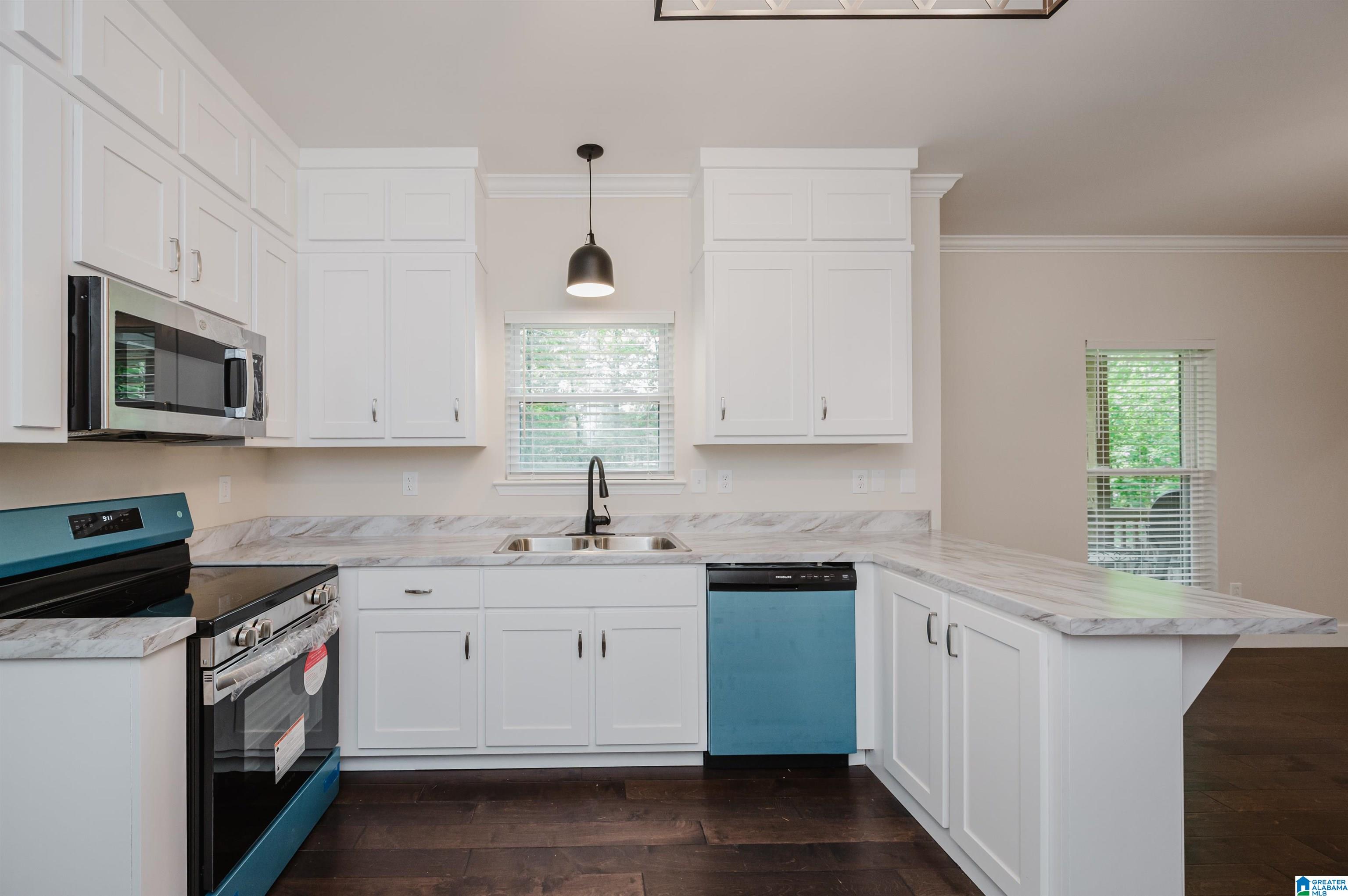 8455 Wade Road Warrior, AL 35180 - Photo 10 of 32