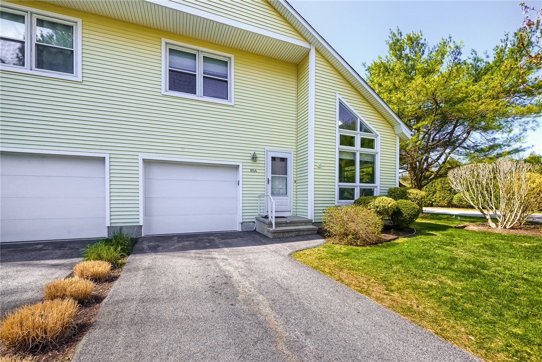 95 Quannacut Road Westerly, RI 02891 - Photo 2 of 33