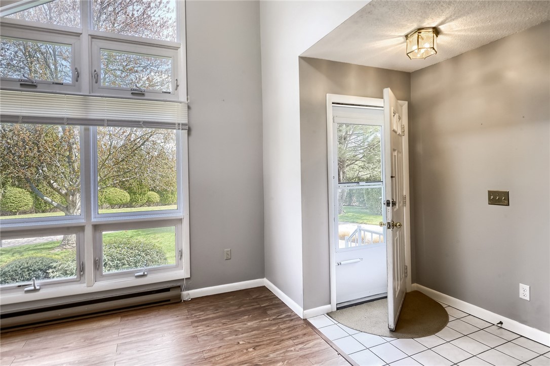 95 Quannacut Road Westerly, RI 02891 - Photo 4 of 33