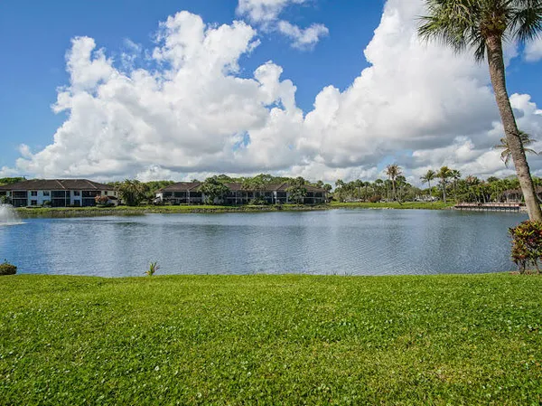 $410,000 | 6081 Southeast Landing Way, Unit 6, Stuart, FL 34997