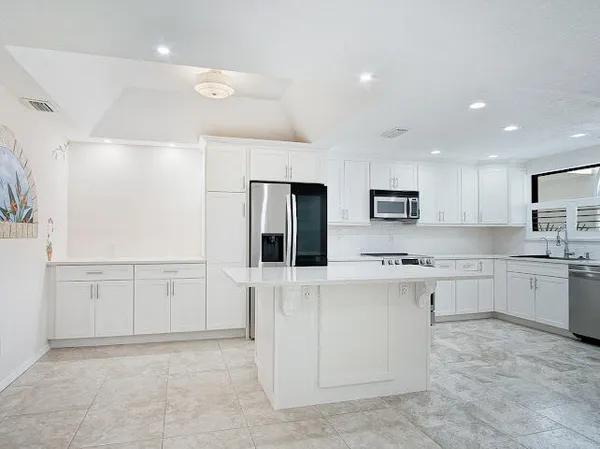 $410,000 | 6081 Southeast Landing Way, Unit 6, Stuart, FL 34997