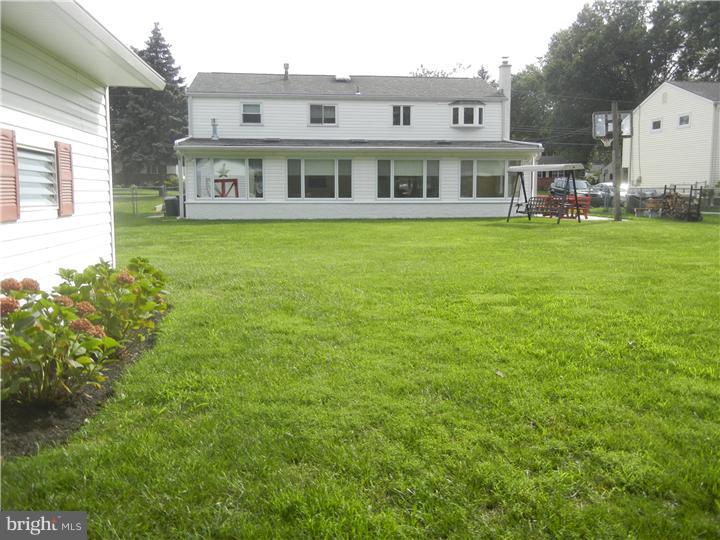 1437 Foster Road Warminster, PA 18974 - Photo 19 of 25 Gallery Image 19