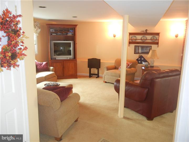 1437 Foster Road Warminster, PA 18974 - Photo 25 of 25 Gallery Image 25