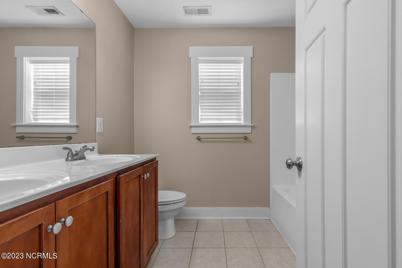 1122 Pickett Road Jacksonville, NC 28540 - Photo 23 of 35 19 (2)