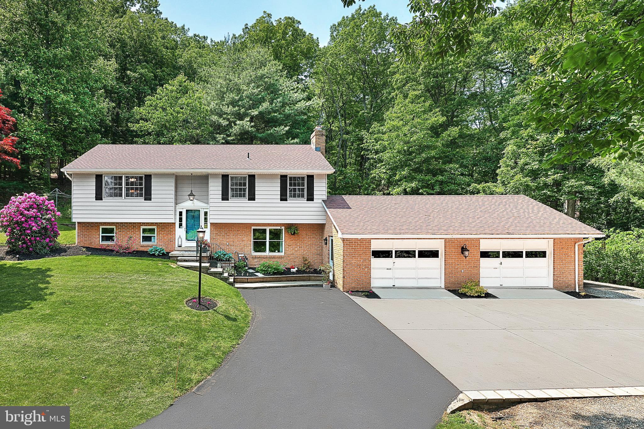 451 Racetrack Road Abbottstown, PA 17301 - Photo 1 of 52 Gallery Image 1