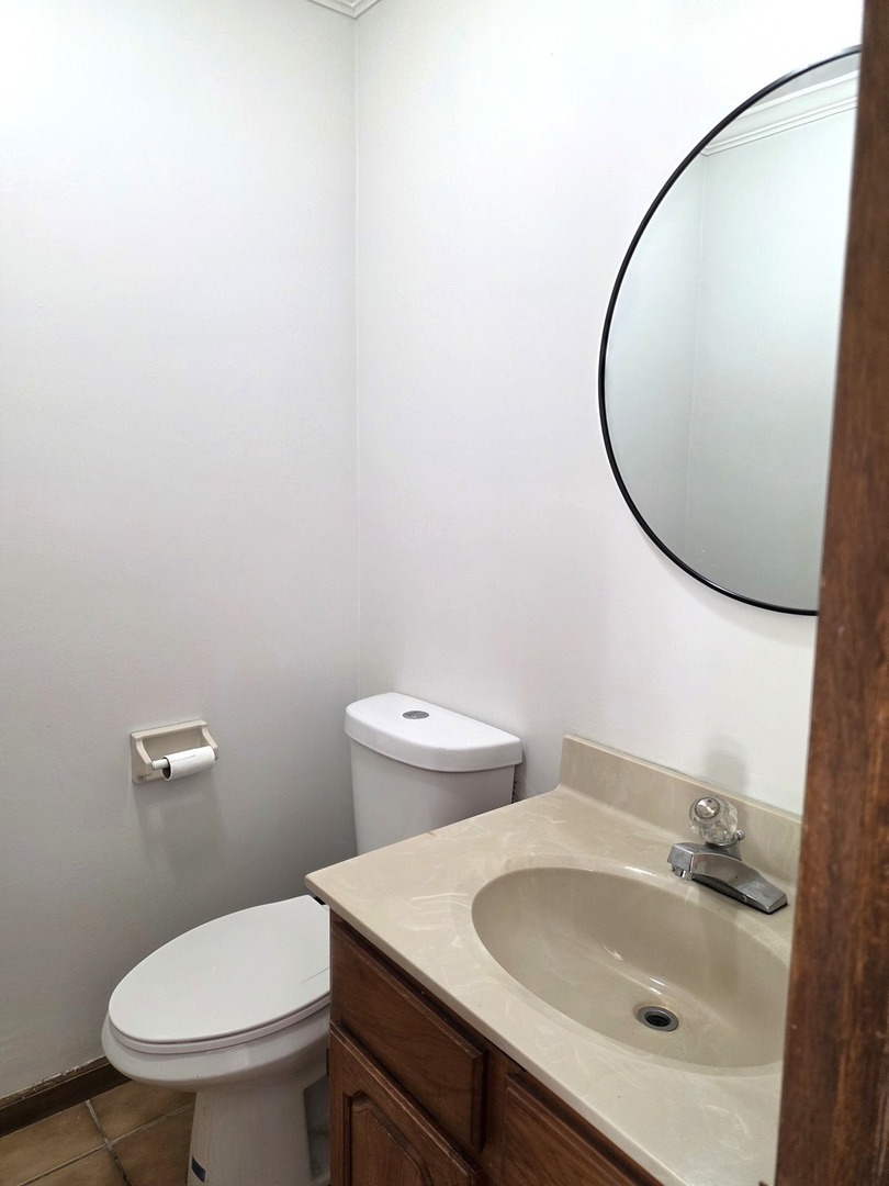 1234 North Lyle Avenue Elgin, IL 60123 - Photo 9 of 19