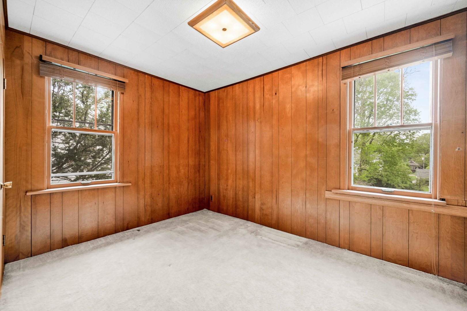 710 Normal Avenue Normal, IL 61761 - Photo 24 of 39 an empty room with windows