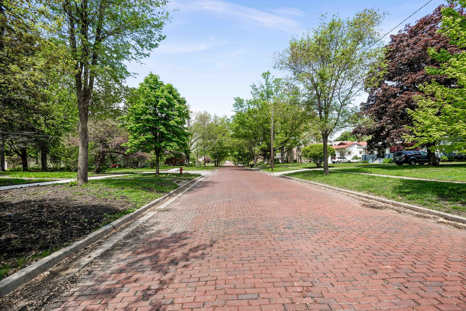 710 Normal Avenue Normal, IL 61761 - Photo 3 of 39 a view of a house with a big yard