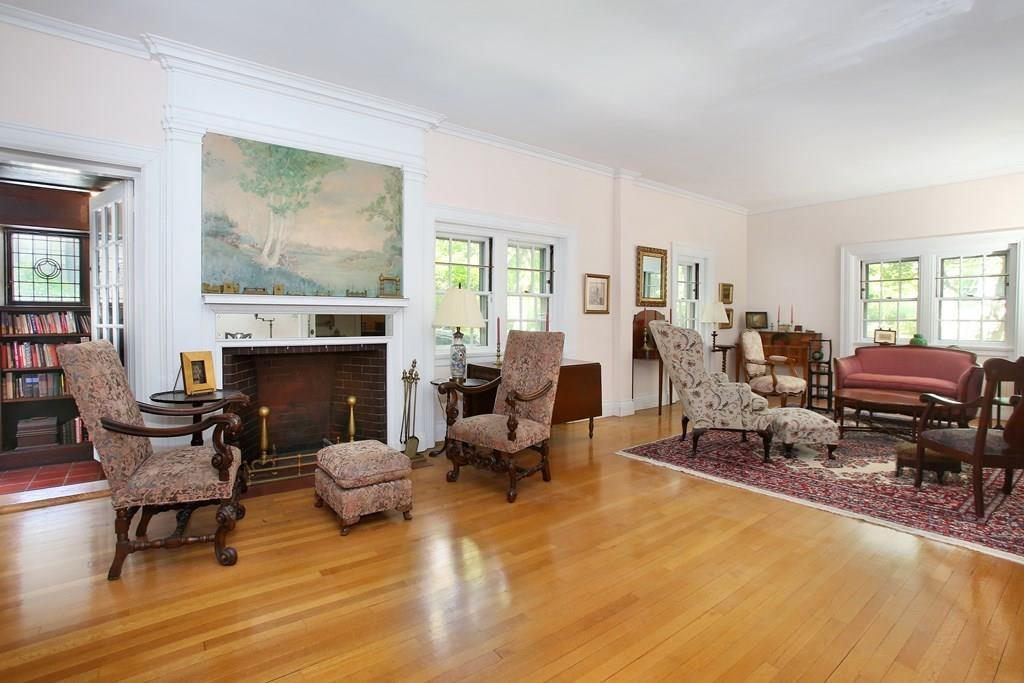 12 Worthington Road Brookline, MA 02446 - Photo 7 of 15 Gallery Image 7