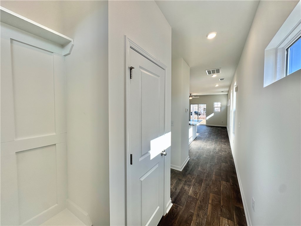 621 Seaborn Circle Pendleton, SC 29670 - Photo 3 of 31