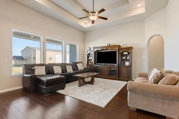 $630,000 | 397 Hcr 2341, Abbott, TX 76621