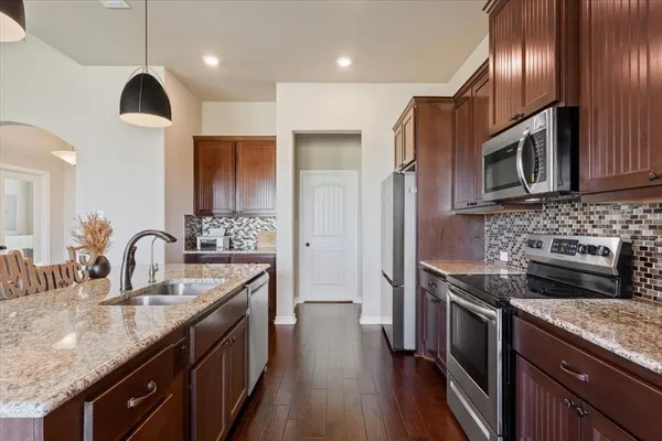 $630,000 | 397 Hcr 2341, Abbott, TX 76621