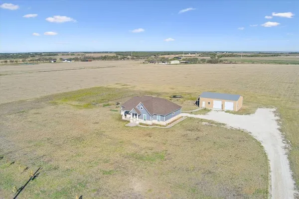 $630,000 | 397 Hcr 2341, Abbott, TX 76621