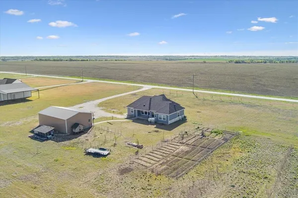 $630,000 | 397 Hcr 2341, Abbott, TX 76621
