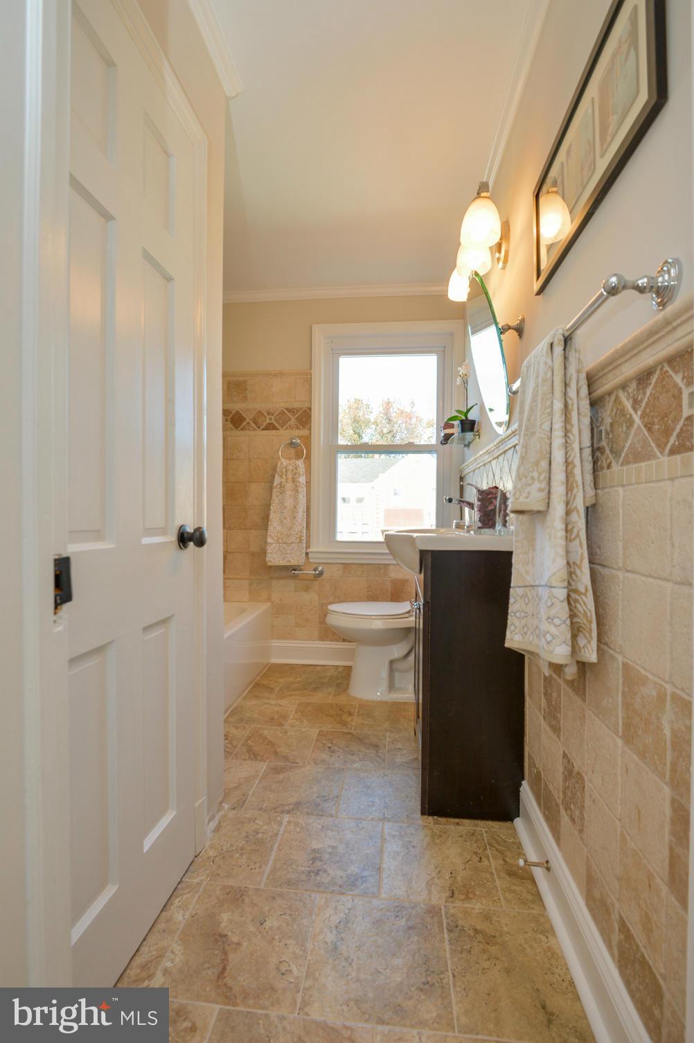 1541 Upshire Road Baltimore, MD 21218 - Photo 19 of 22 Bath (Master)