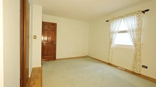 $358,000 | 7843 Kensington Lane, Hanover Park, IL 60133