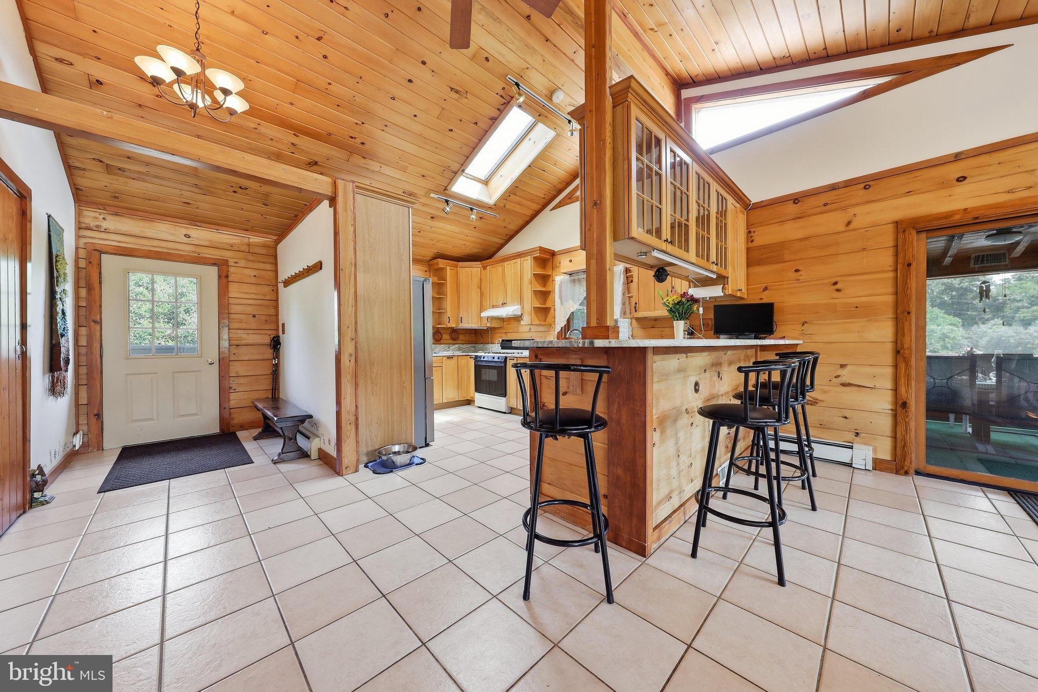 271 Rake Factory Road Biglerville, PA 17307 - Photo 23 of 72 Kitchen & Foyer