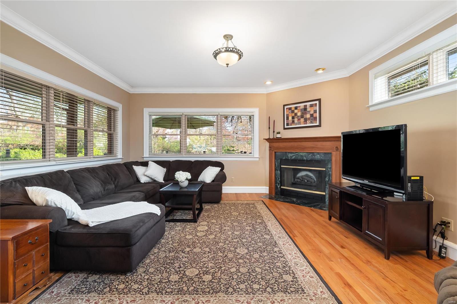 7211 Clayton Road Clayton, MO 63105 - Photo 6 of 27 Gallery Image 6