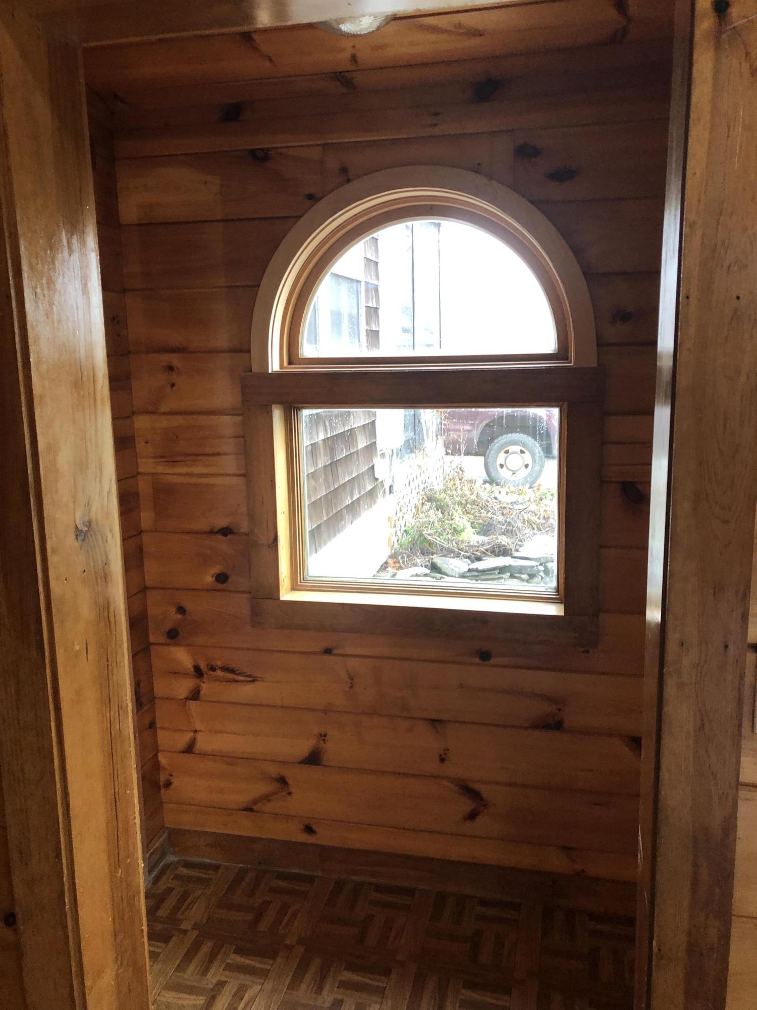190 Priest Road Northport, ME 04849 - Photo 6 of 14 Charming cubby on the enclosed porch.
