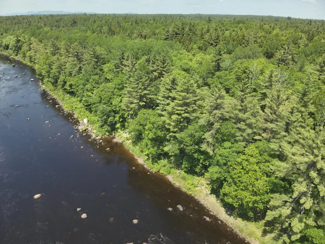 $225,000 | 849 North Road, Medford, ME 04463