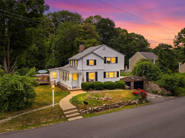 $400,000 | 30 Harris Road, Windham, NH 03087