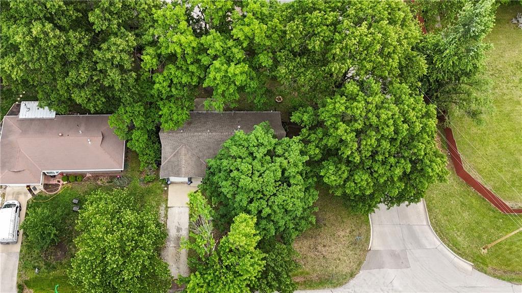 2220 Learnard Avenue Lawrence, KS 66046 - Photo 33 of 37