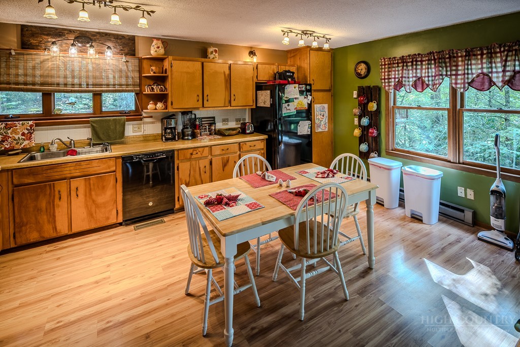 190 Spruce Pine Road Newland, NC 28657 - Photo 19 of 45