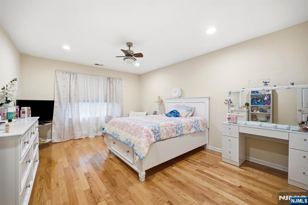 75 Spring Hill Circle Wayne, NJ 07470 - Photo 15 of 25