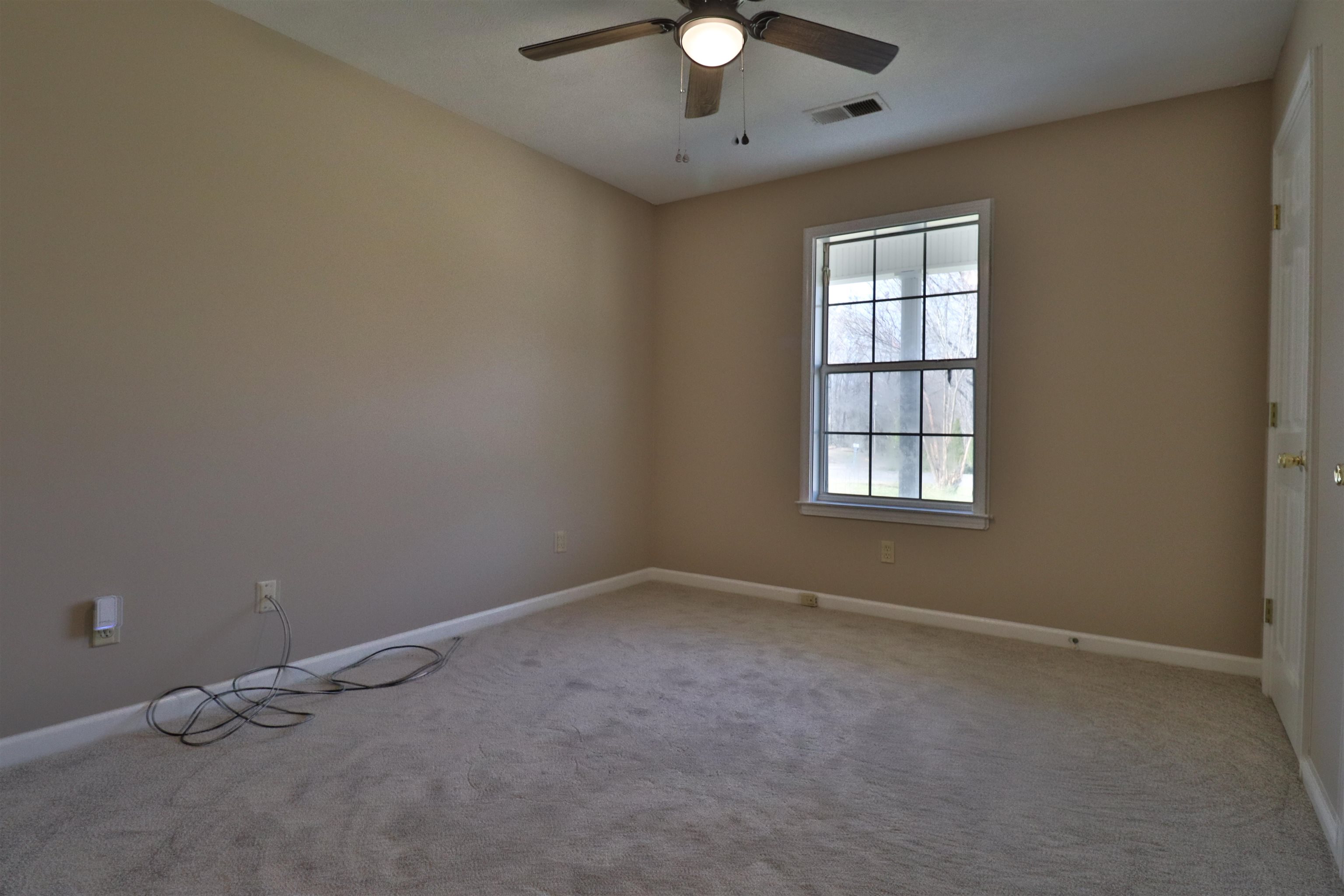 1714 Conner Whitefield Road Ripley, TN 38063 - Photo 16 of 37 a view of a livingroom with a window