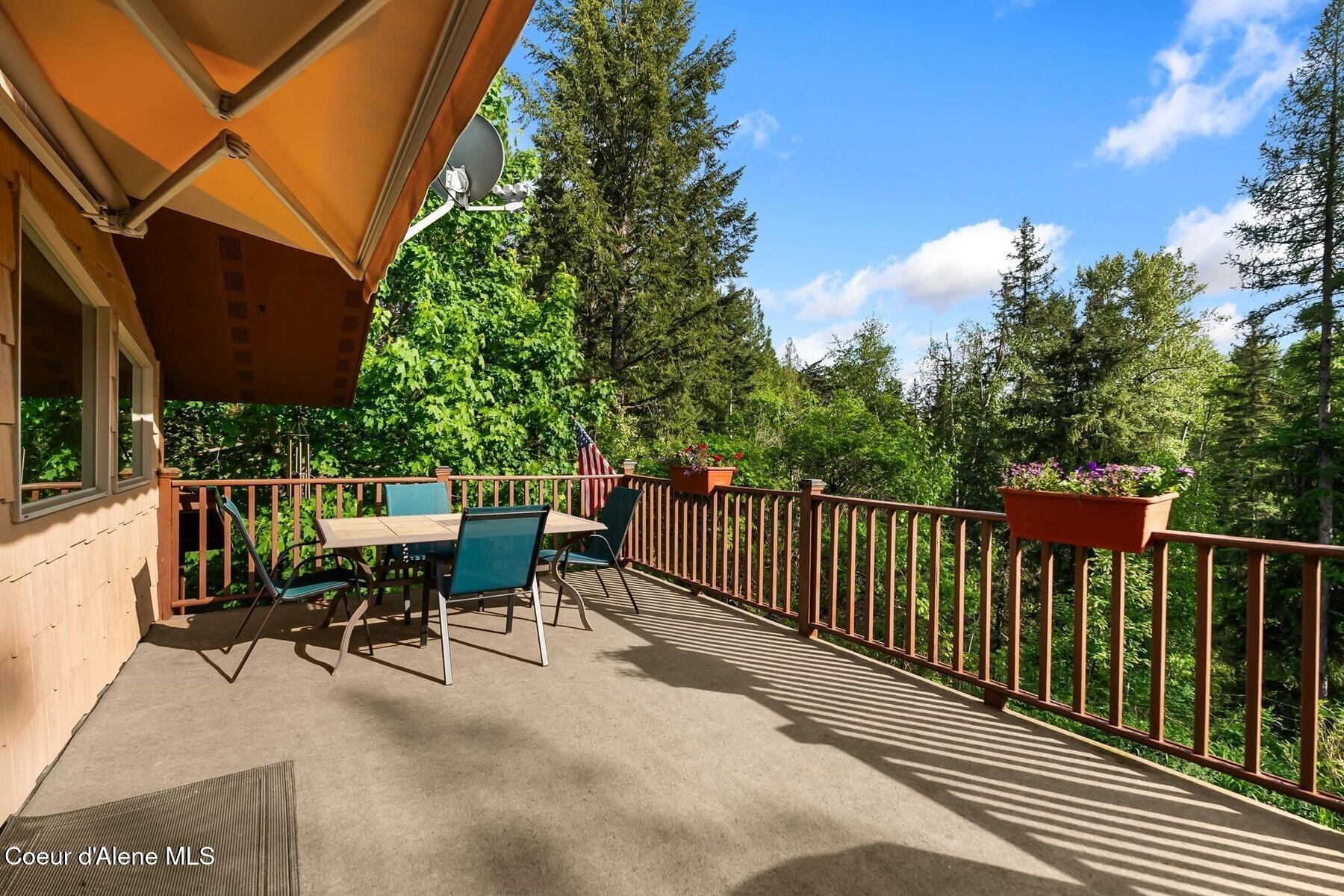 446 Hummingbird Drive Sandpoint, ID 83864 - Photo 23 of 95 Porch