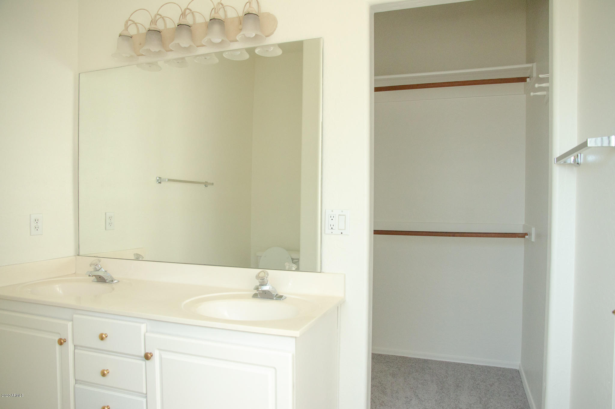 3755 East Decatur Street Mesa, AZ 85205 - Photo 8 of 36 Master Bathroom 2