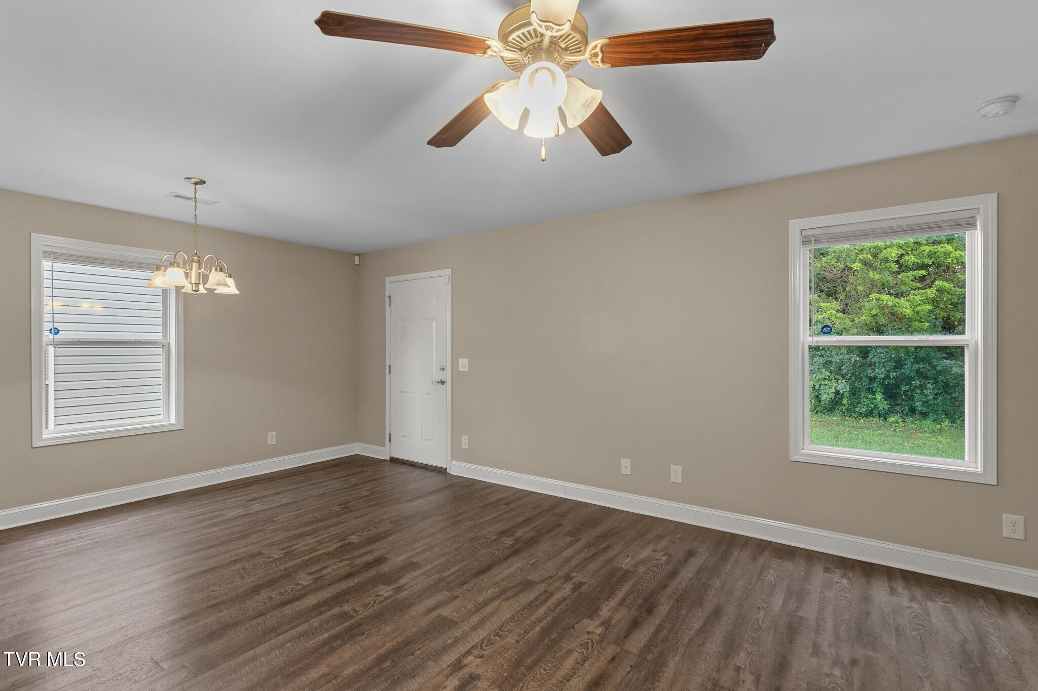 2927 Watauga Road, Unit 7 Johnson City, TN 37601 - Photo 8 of 16 Watauga u37 6