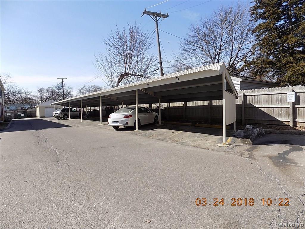 813 West Maple Road, Unit 5 Clawson, MI 48017 - Photo 3 of 4