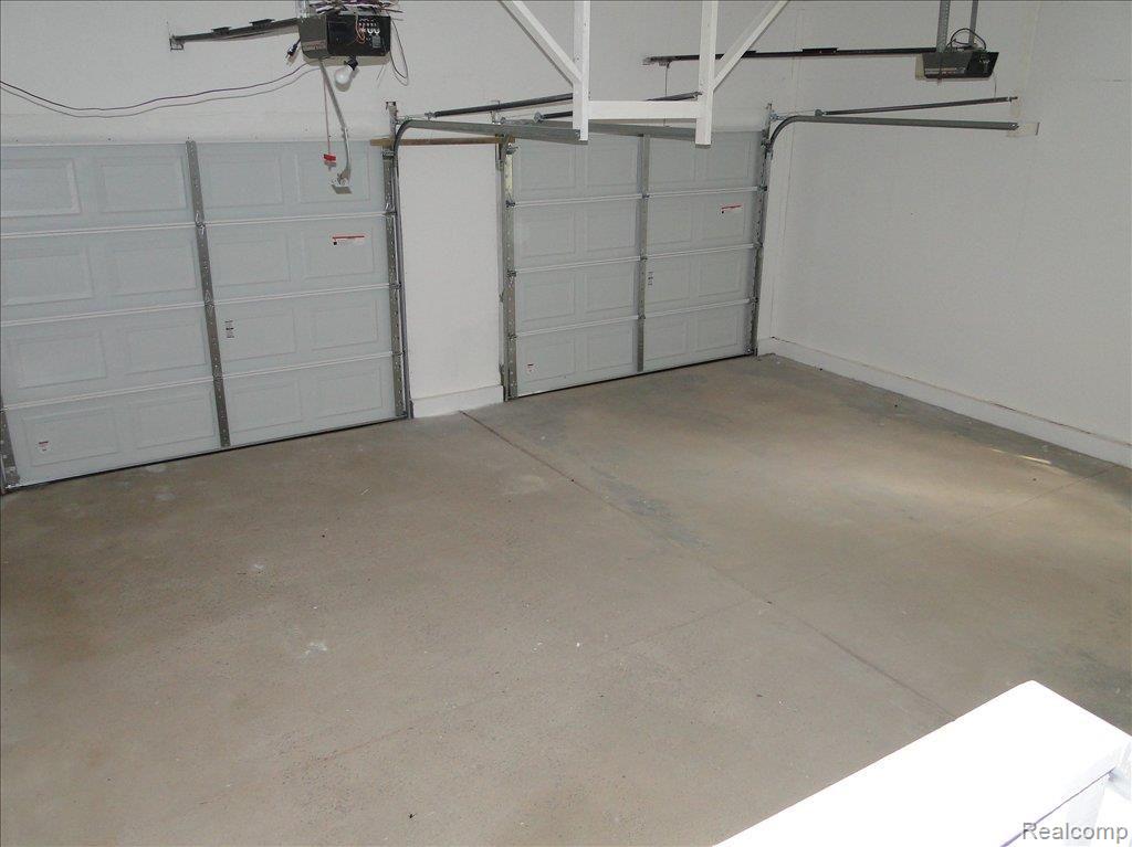 5183 Winchester Pass Road Lapeer, MI 48446 - Photo 15 of 16 Garage Front