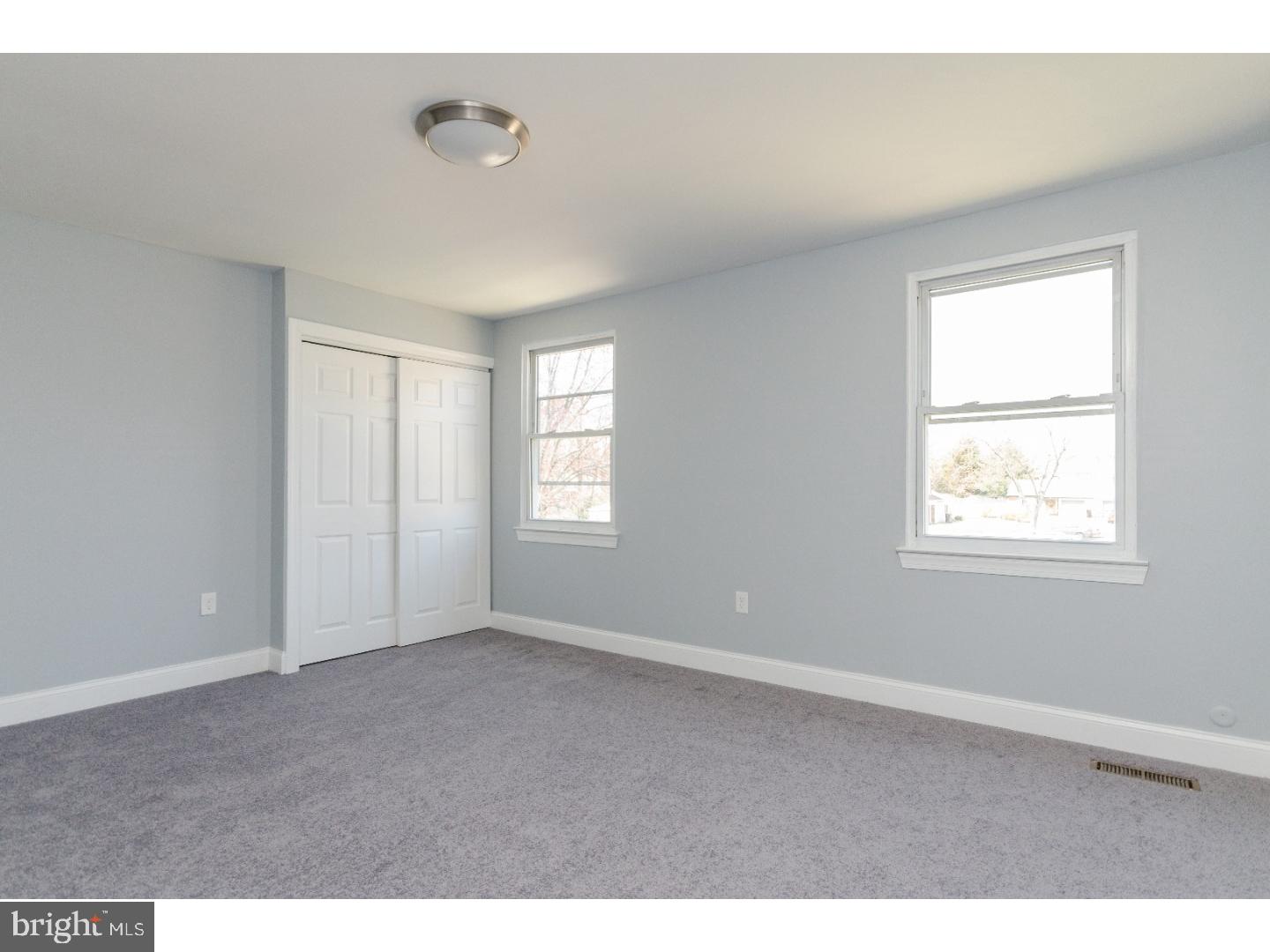 1702 Winding Way Clementon, NJ 08021 - Photo 9 of 18 Gallery Image 9