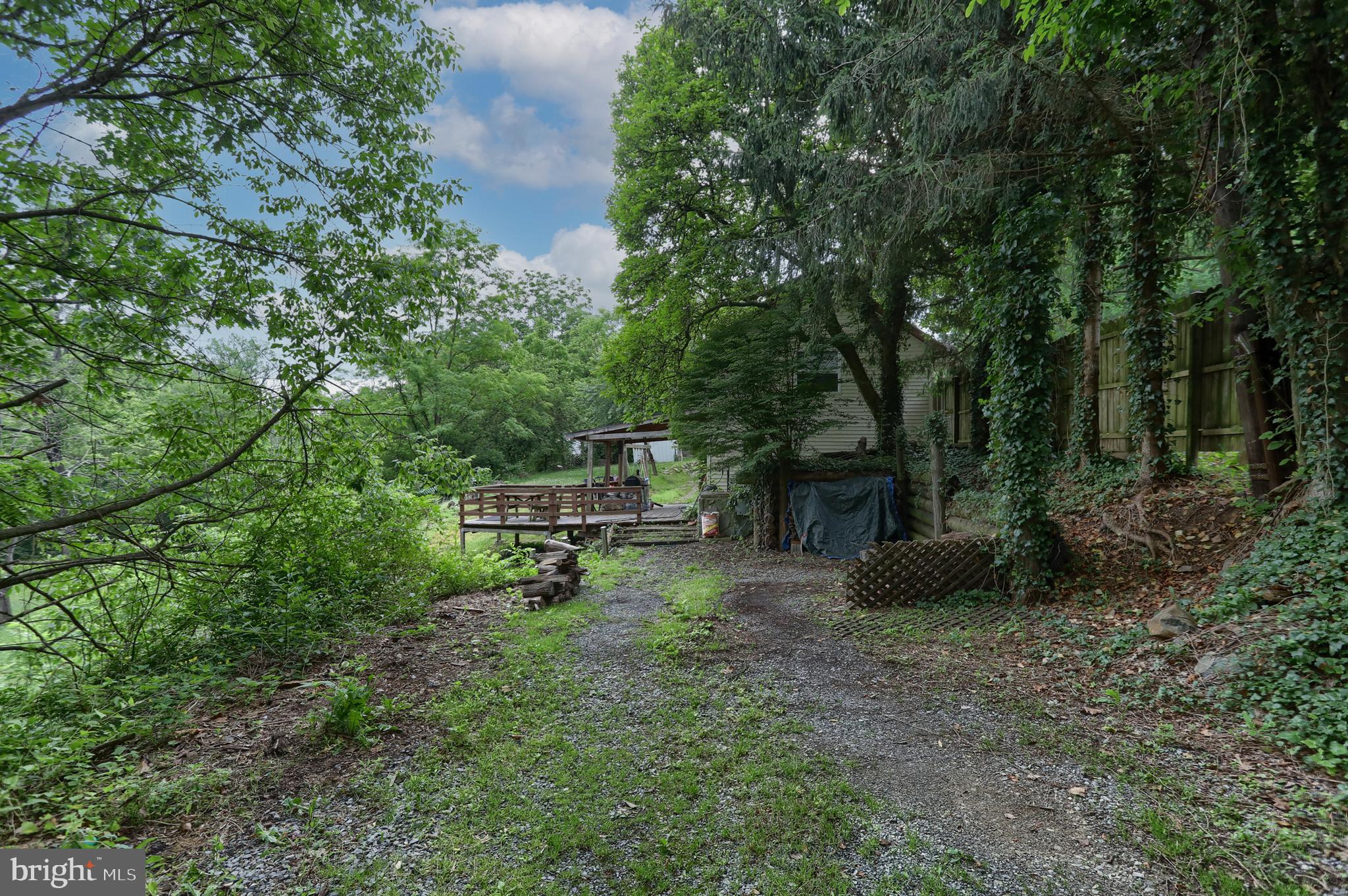 2274 Quarry Road Lebanon, PA 17046 - Photo 22 of 31 Driveway