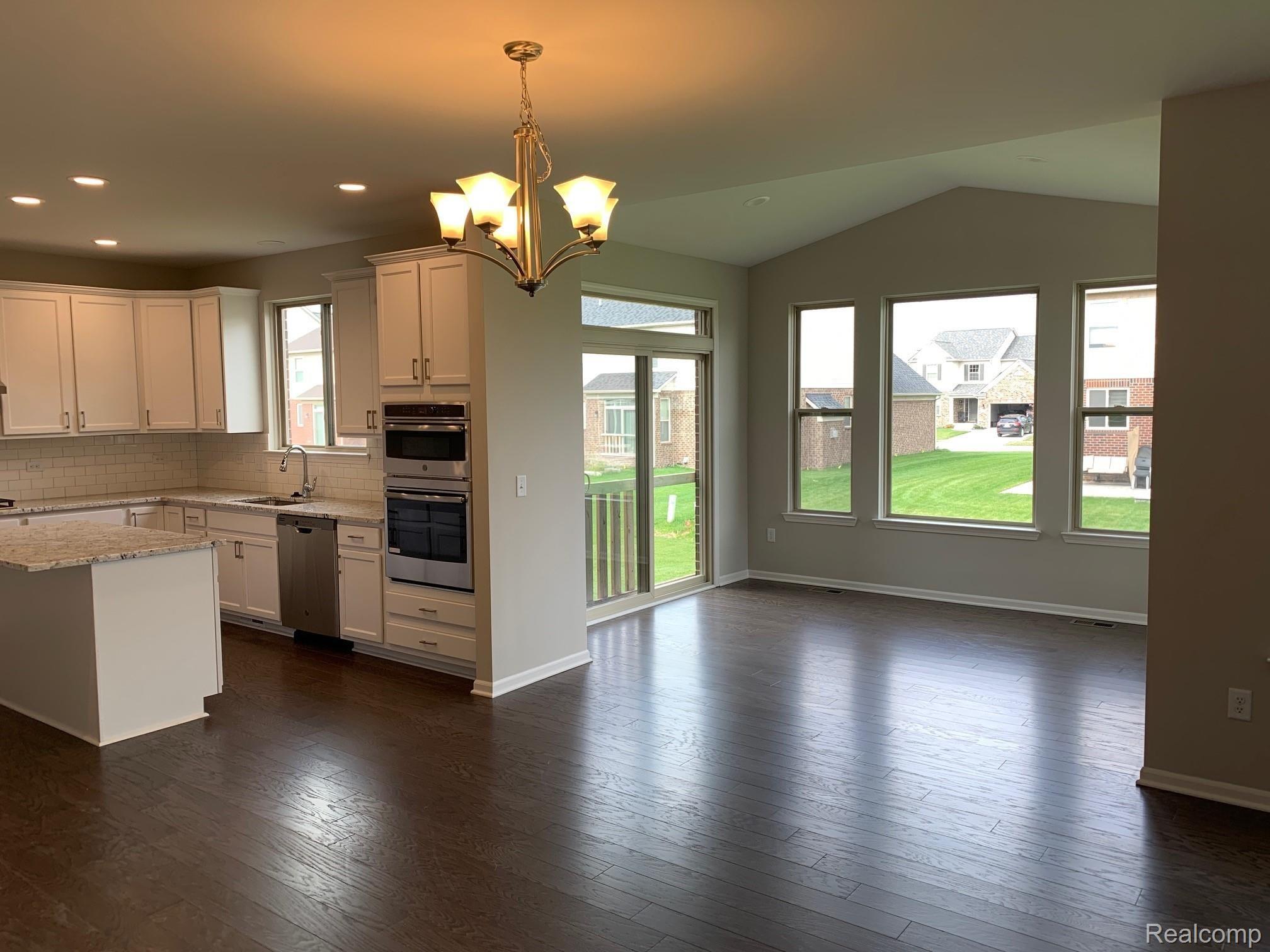 50546 Scarborough Road Canton, MI 48188 - Photo 29 of 31 IMG_8266.JPG