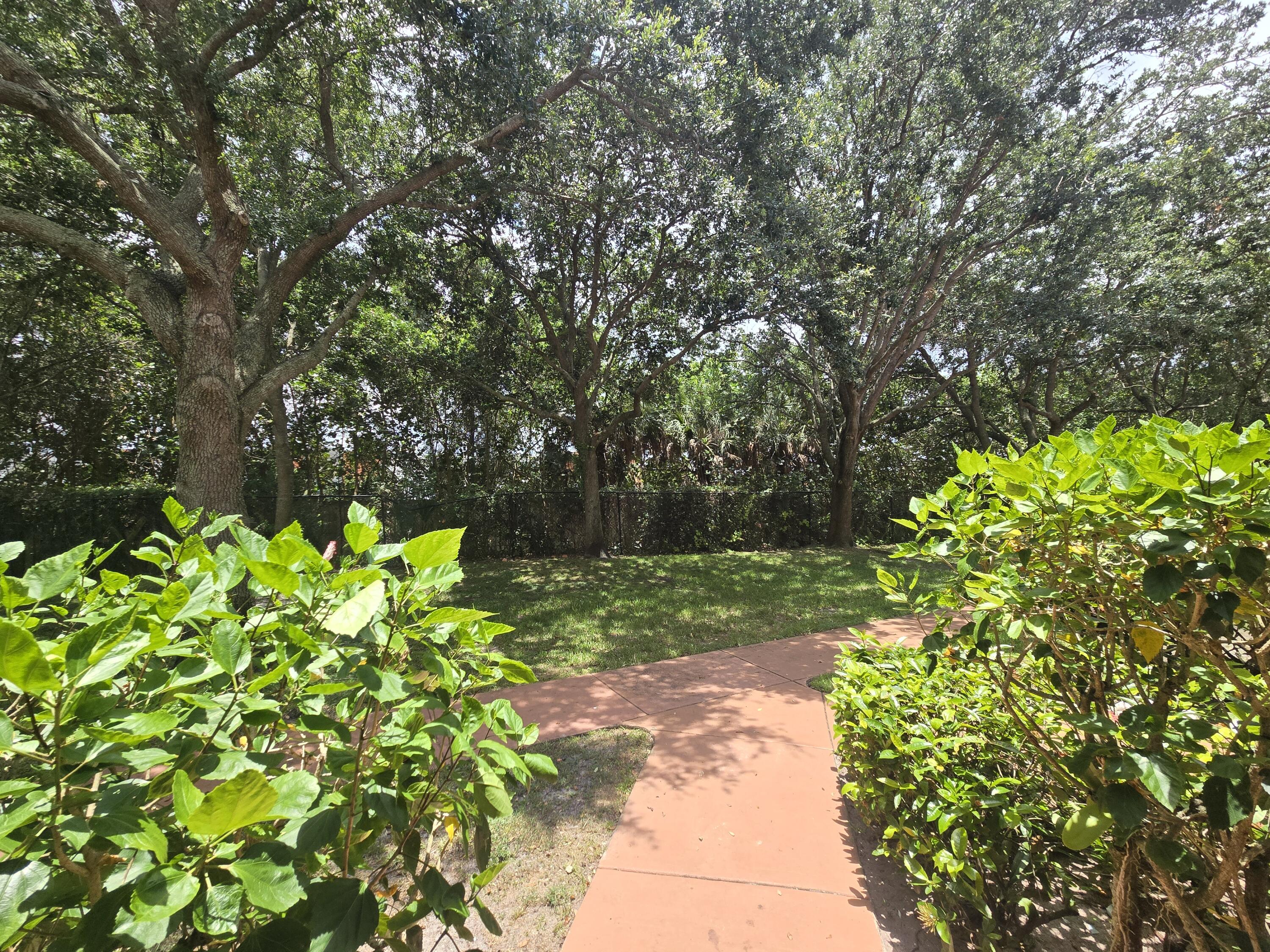 10306 Fox Trail Road South, Unit 912 West Palm Beach, FL 33411 - Photo 7 of 18 1000400089