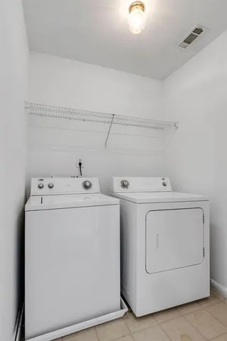 a view of empty room with window