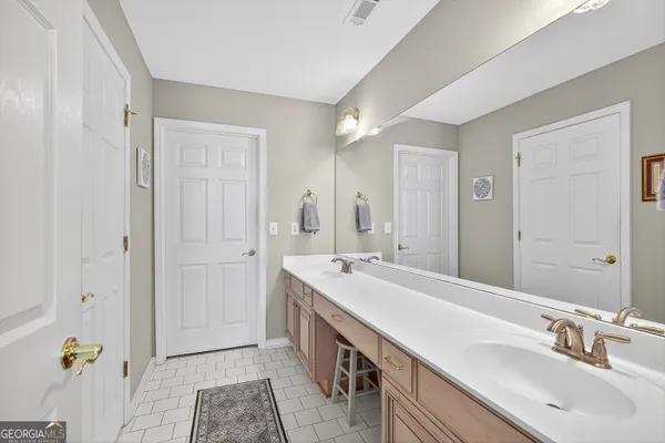 $305,000 | 140 Butterton Court, Fayetteville, GA 30214