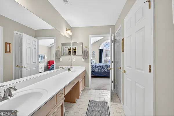 $305,000 | 140 Butterton Court, Fayetteville, GA 30214