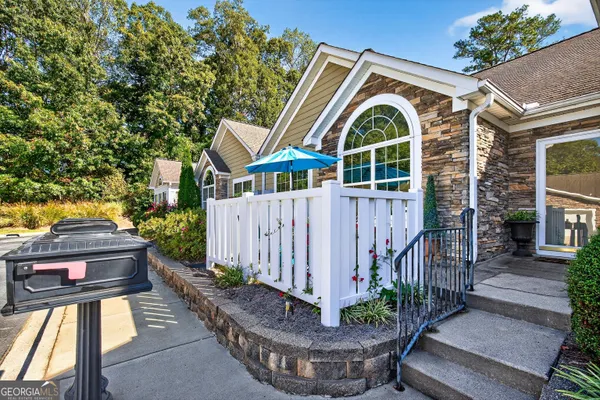 $305,000 | 140 Butterton Court, Fayetteville, GA 30214