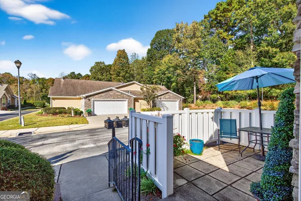 $305,000 | 140 Butterton Court, Fayetteville, GA 30214