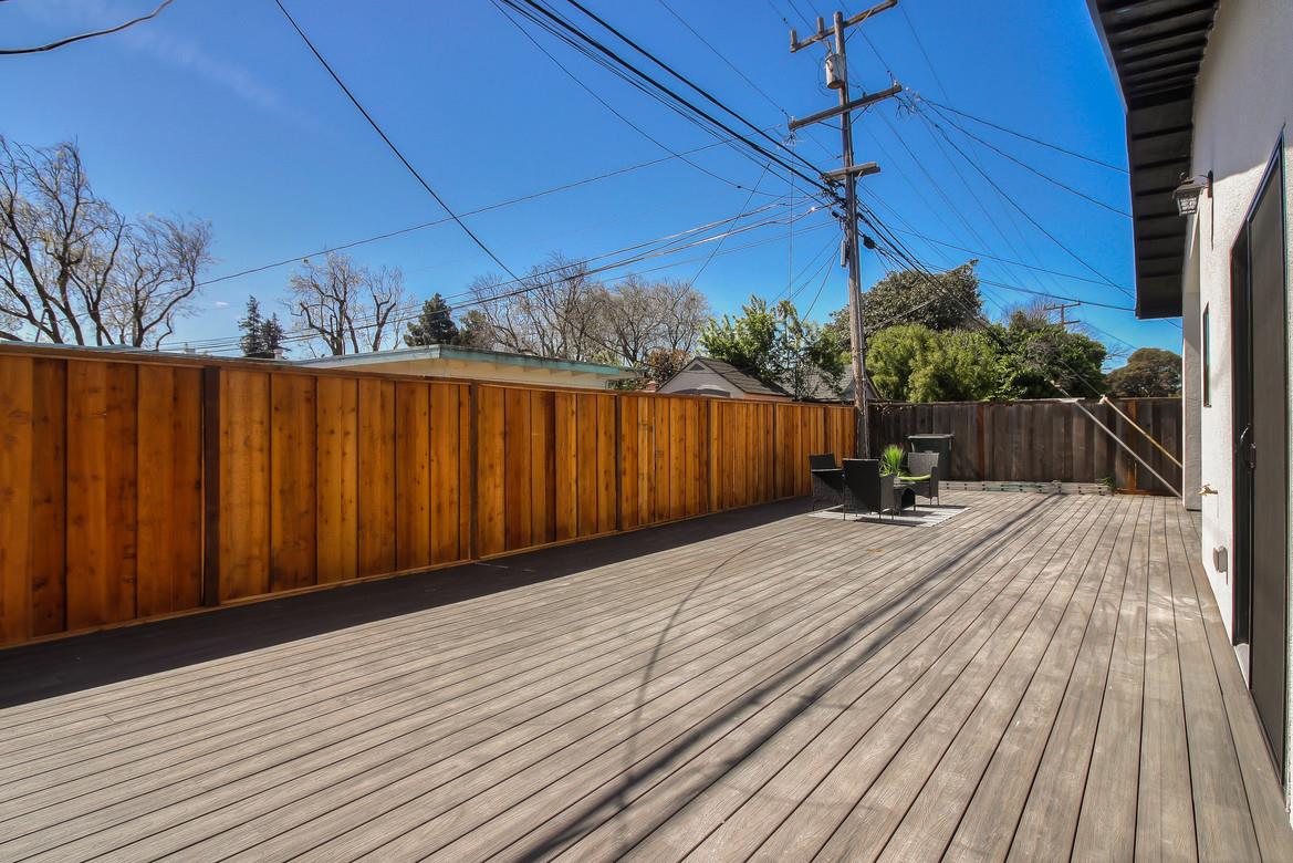 856 Howe Street San Mateo, CA 94401 - Photo 31 of 32 a view of a backyard