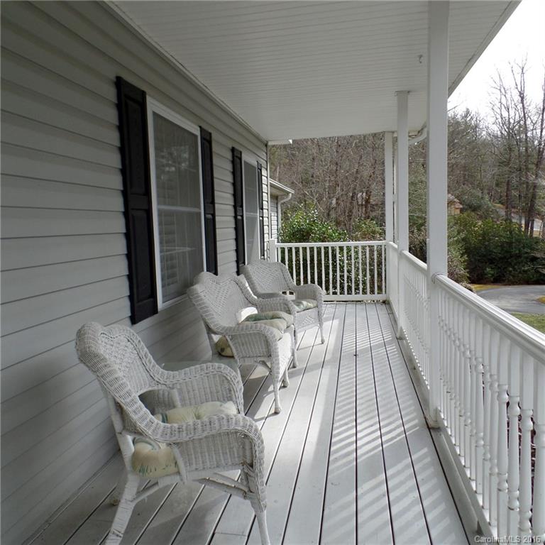 302 Thunder Road, Unit S2L109 Brevard, NC 28712 - Photo 3 of 23 Gallery Image 3