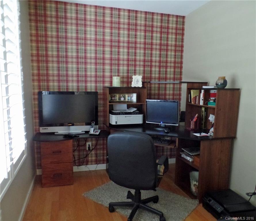 302 Thunder Road, Unit S2L109 Brevard, NC 28712 - Photo 4 of 23 Gallery Image 4