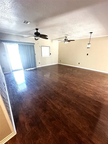 $180,000 | 8 West Mesquite Avenue, Rogers, TX 76569