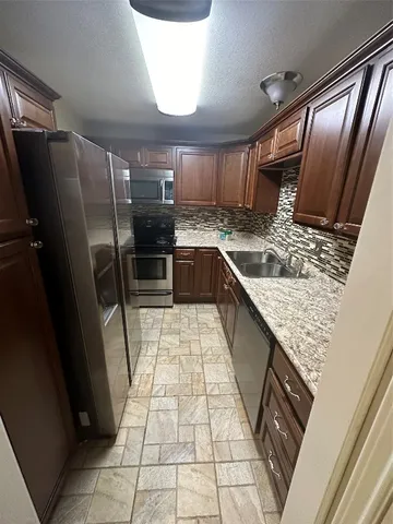 $180,000 | 8 West Mesquite Avenue, Rogers, TX 76569