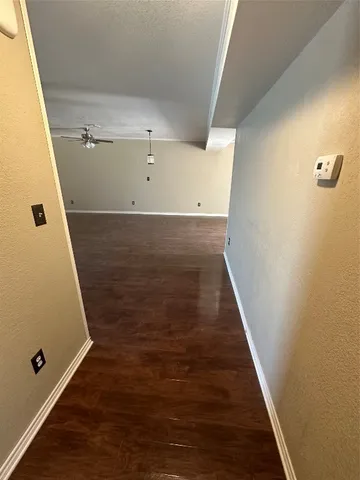 $180,000 | 8 West Mesquite Avenue, Rogers, TX 76569