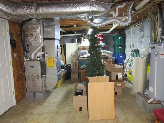 54 Spottswood Road Raphine, VA 24472 - Photo 44 of 46 a view of a room with gym equipment